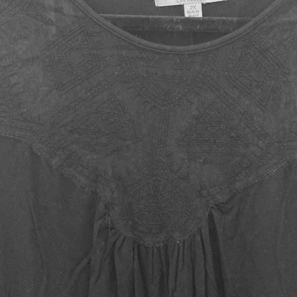 Green envelope Black mesh embroidered yoke top 2x - Picture 4 of 10
